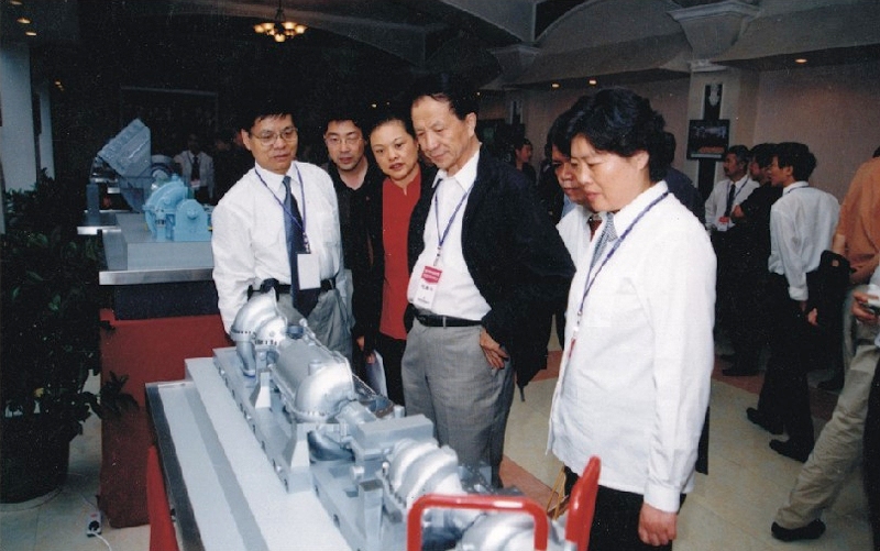 2003年中国机械工业结合会总工程师隋永滨来NG28调查