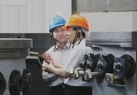 陕西省委书记、省人大常委会主任胡和平一行莅临NG28“话转型”“谈发展”